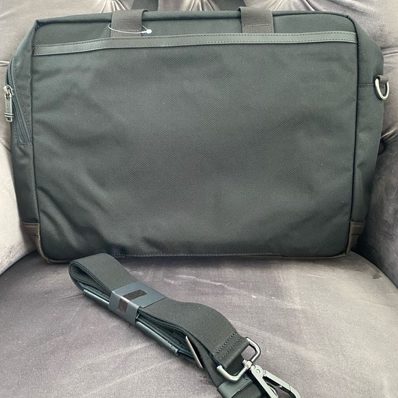 Tumi NWOT Alpha Black/Brown Ballistic Nylon Briefcase - Picture 8 of 12